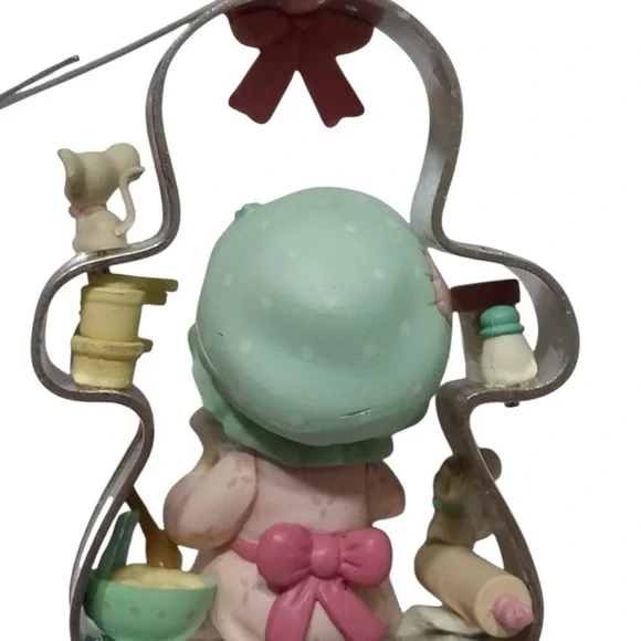 Precious Moments Something Sweet For The Holiday Vintage Christmas Ornament 1993 - Picture 4 of 4